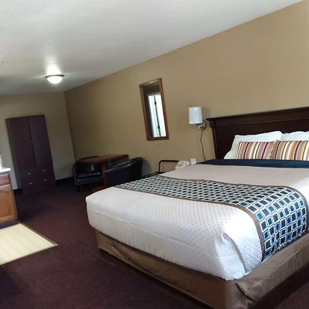 Royal Inn Lovelock Bagian luar foto
