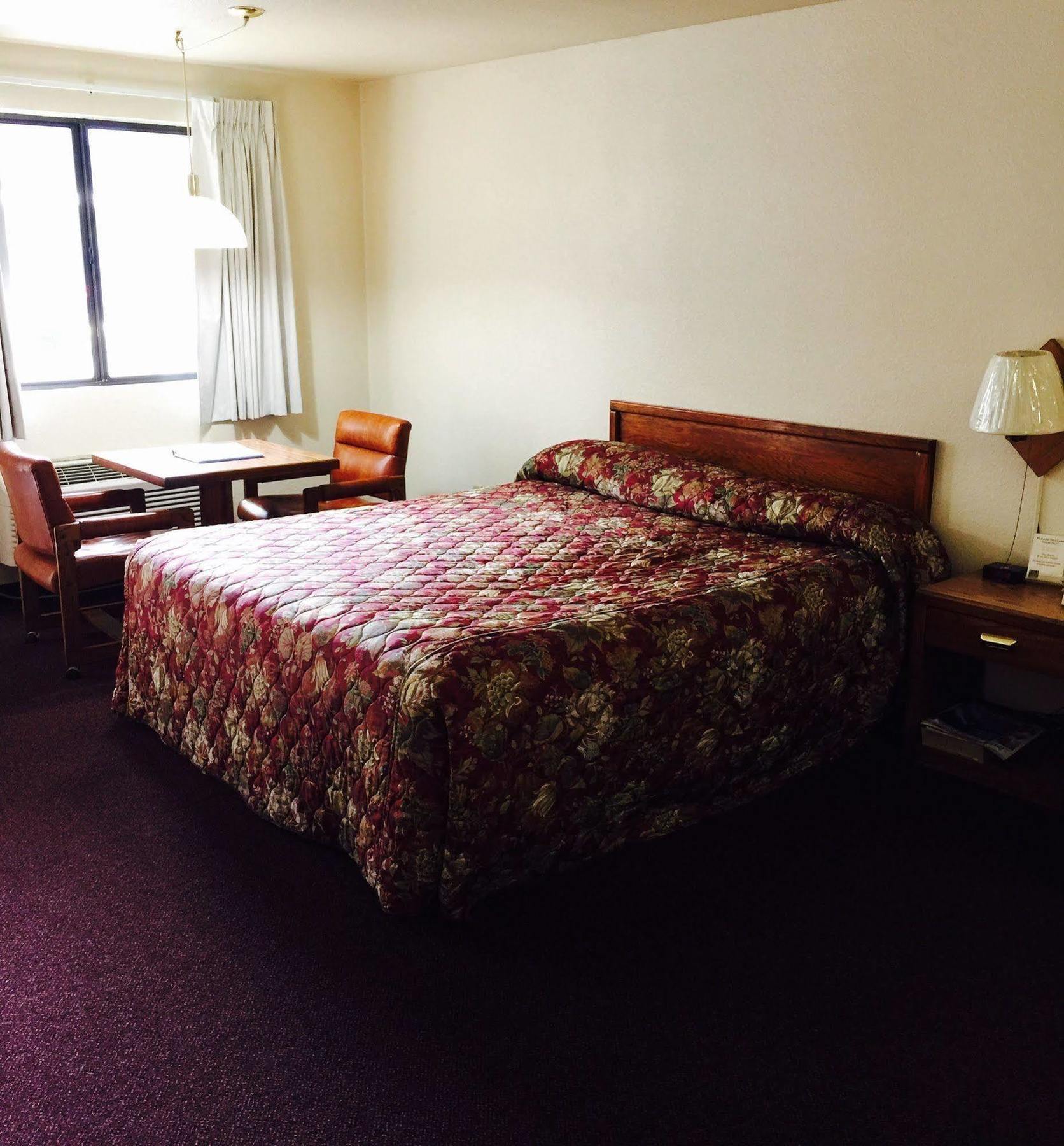 Royal Inn Lovelock Bagian luar foto