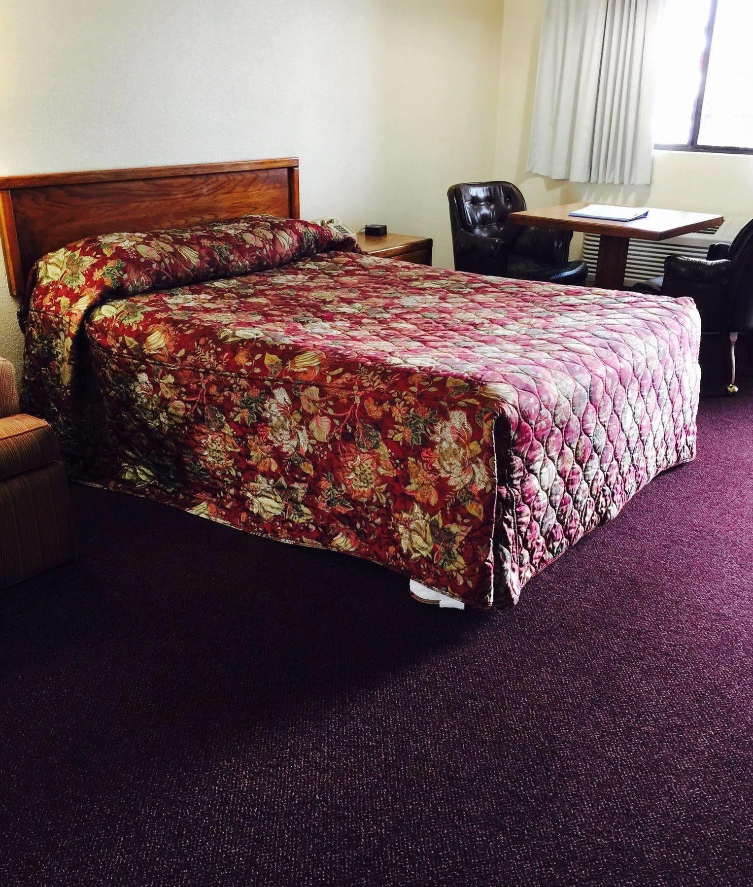 Royal Inn Lovelock Bagian luar foto